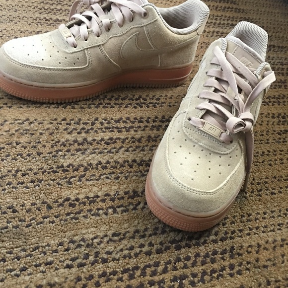 Shoes - Picture 1 of 2